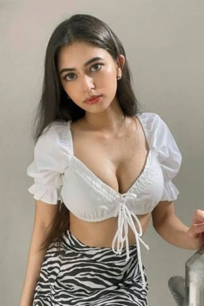 Housewife Celebrity Escorts In Chennai